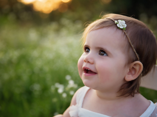 Harrodsburg, KY child photographer Child Portrait Session outside. Image by Rhonda Cunningham Photography, a Harrodsburg Ky newborn photographer