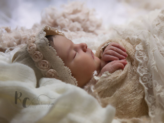 Lexington, KY Newborn Pictures of Newborn baby in vintage bonnet